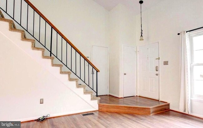 Building Photo - 4777 Kelly Rd