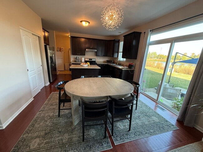 Building Photo - 2572 Retreat Cir