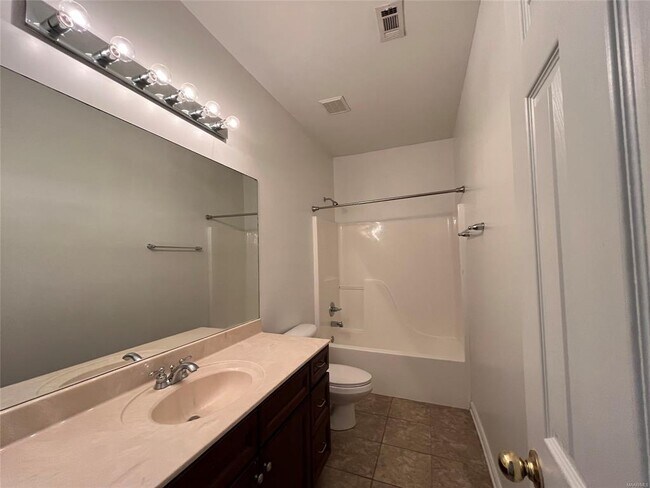 Building Photo - 9408 Crofton Ct