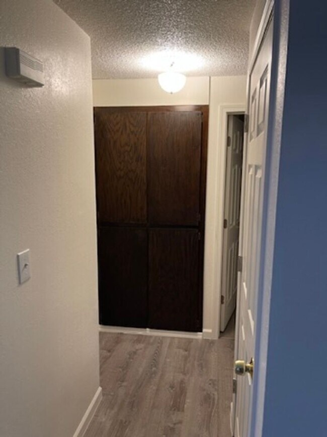 Building Photo - 4 Bedroom Duplex