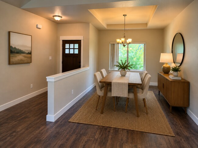 Building Photo - 3 Bed / 2 Bath near Pine Nursery Park — Grass Park Next Door, Private Community Pool