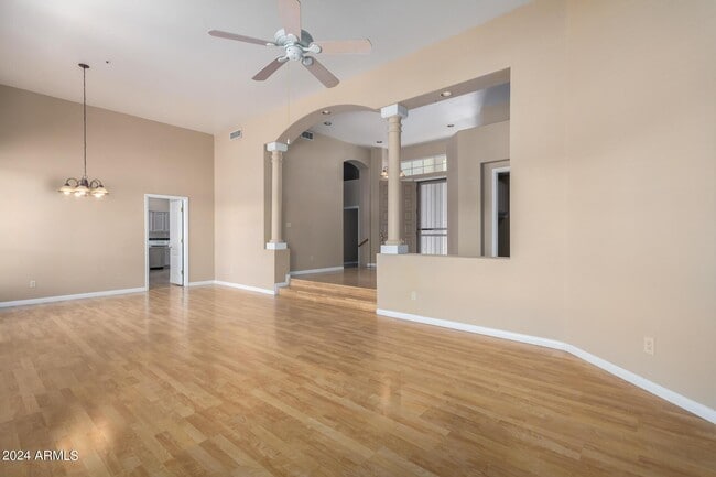 Building Photo - 8924 E Captain Dreyfus Ave