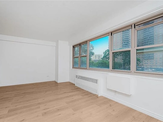 Building Photo - 444 Neptune Ave