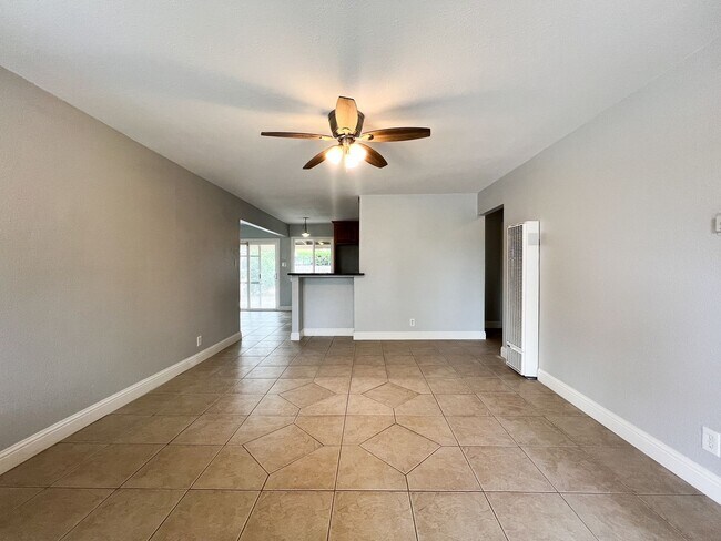 Building Photo - Charming 3-Bedroom Home in Napa’s Sought-A...