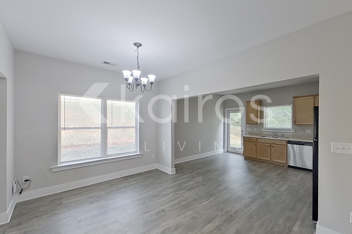 Building Photo - 66 Maple Leaf Dr