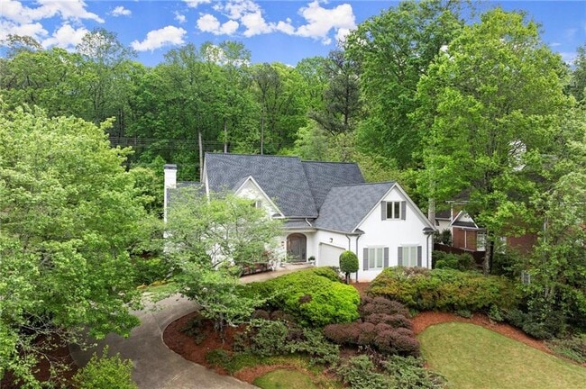 Building Photo - 1431 Waterford Green Dr