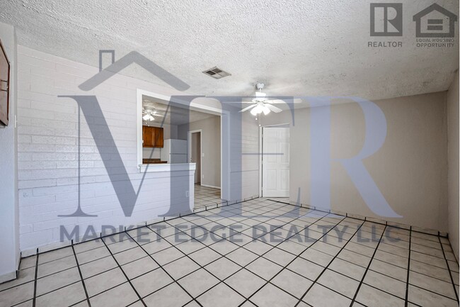 Building Photo - 5Bed/2Bath House at 35th Ave/Cactus! Ready for Immediate Move-In! -- NO HOA!