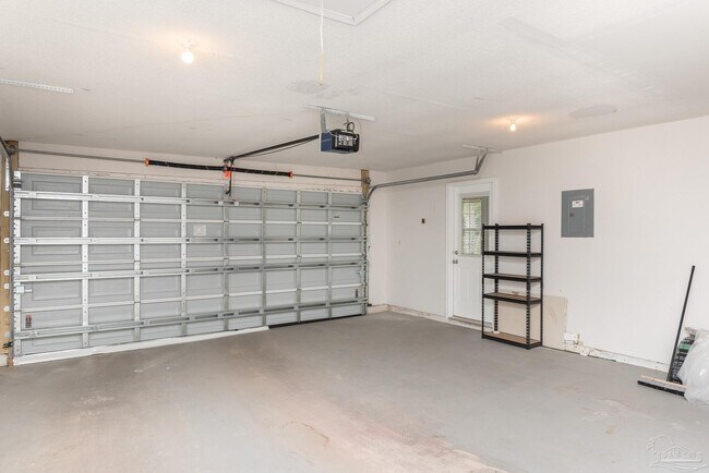 Building Photo - 2217 N 61st Ave