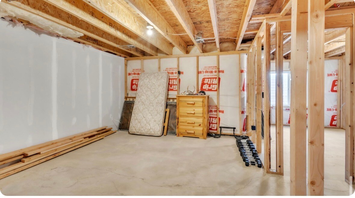 Basement - 45 E 970 N