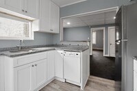 Building Photo - 217 Reifert St