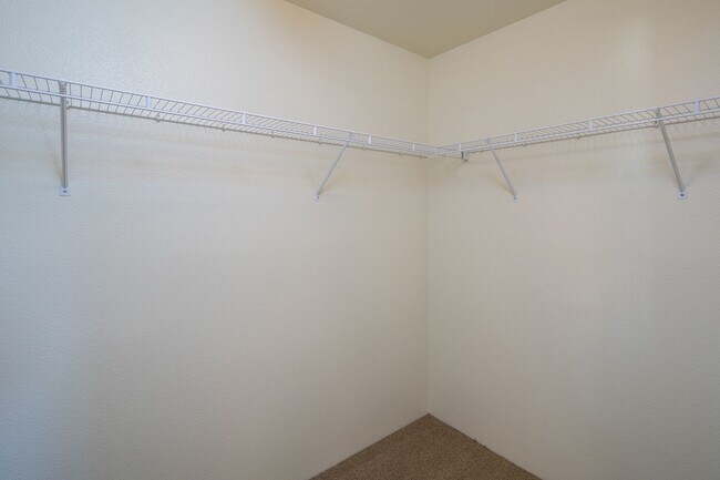 Building Photo - 4 Bed 2.5 Bath in Kapolei Iwalani