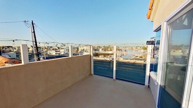 Building Photo - 16917 10th St