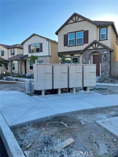 Building Photo - 8552 Midway Ln