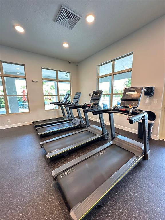 Building Photo - 1987 Cacutta Wy