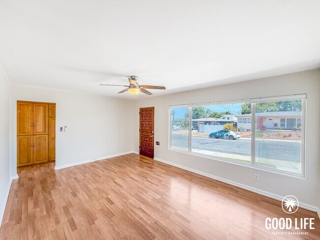Building Photo - SD: 2BD/1BA Home in La Mesa with Turf Yards, Large Backyard, W/D & 2-Car Garage