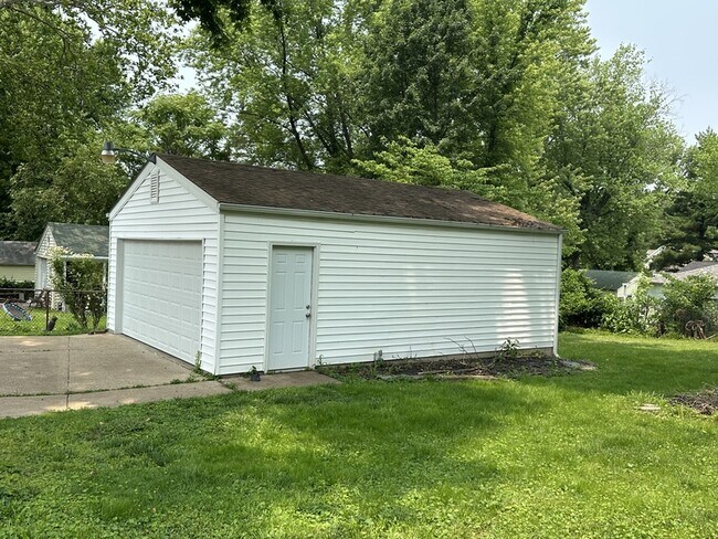 Building Photo - 965 Harrison St