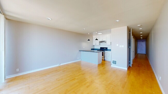 Building Photo - 657 Kansas St