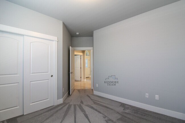 Building Photo - 9114 Ruven St