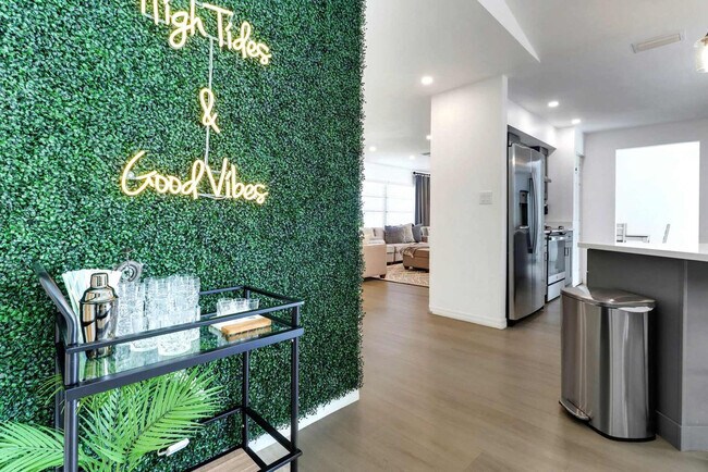 Building Photo - 1514 Forest Lakes Blvd