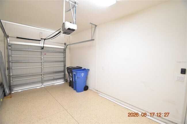 Building Photo - 7031 Woodchase Glen Dr