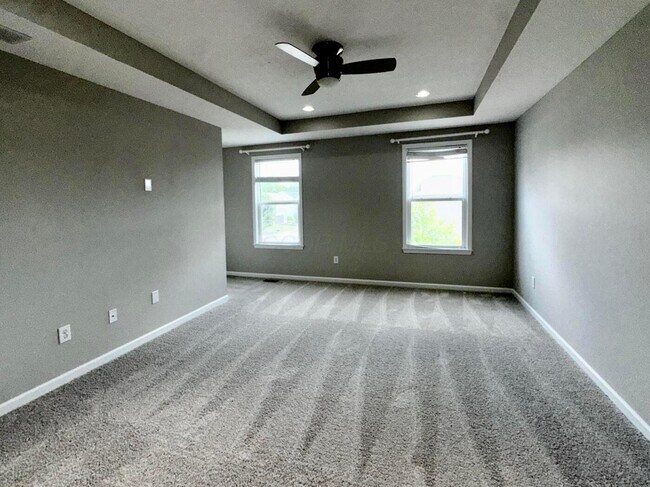 Building Photo - 2195 Holiday Valley Dr