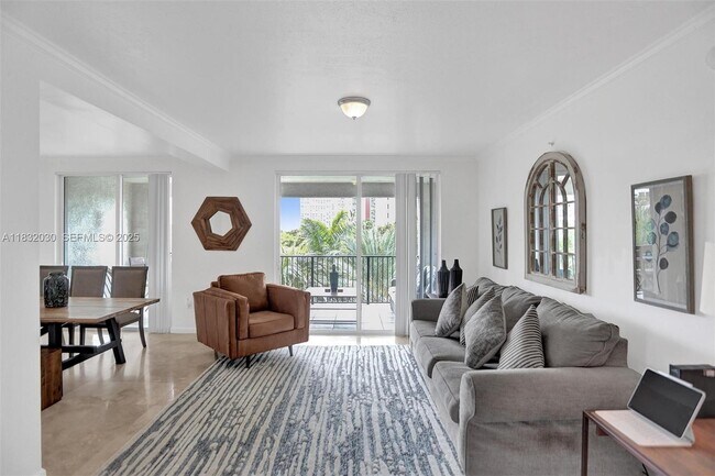 Building Photo - 17100 N Bay Rd