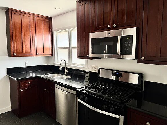 Building Photo - 4637 Marine Ave