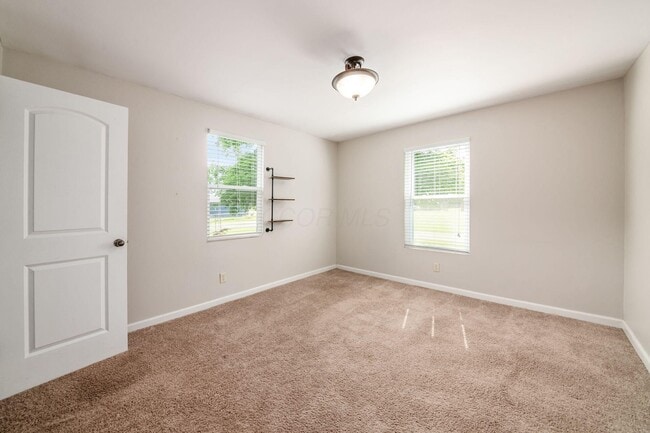Building Photo - 5432 Sharon Park Ave