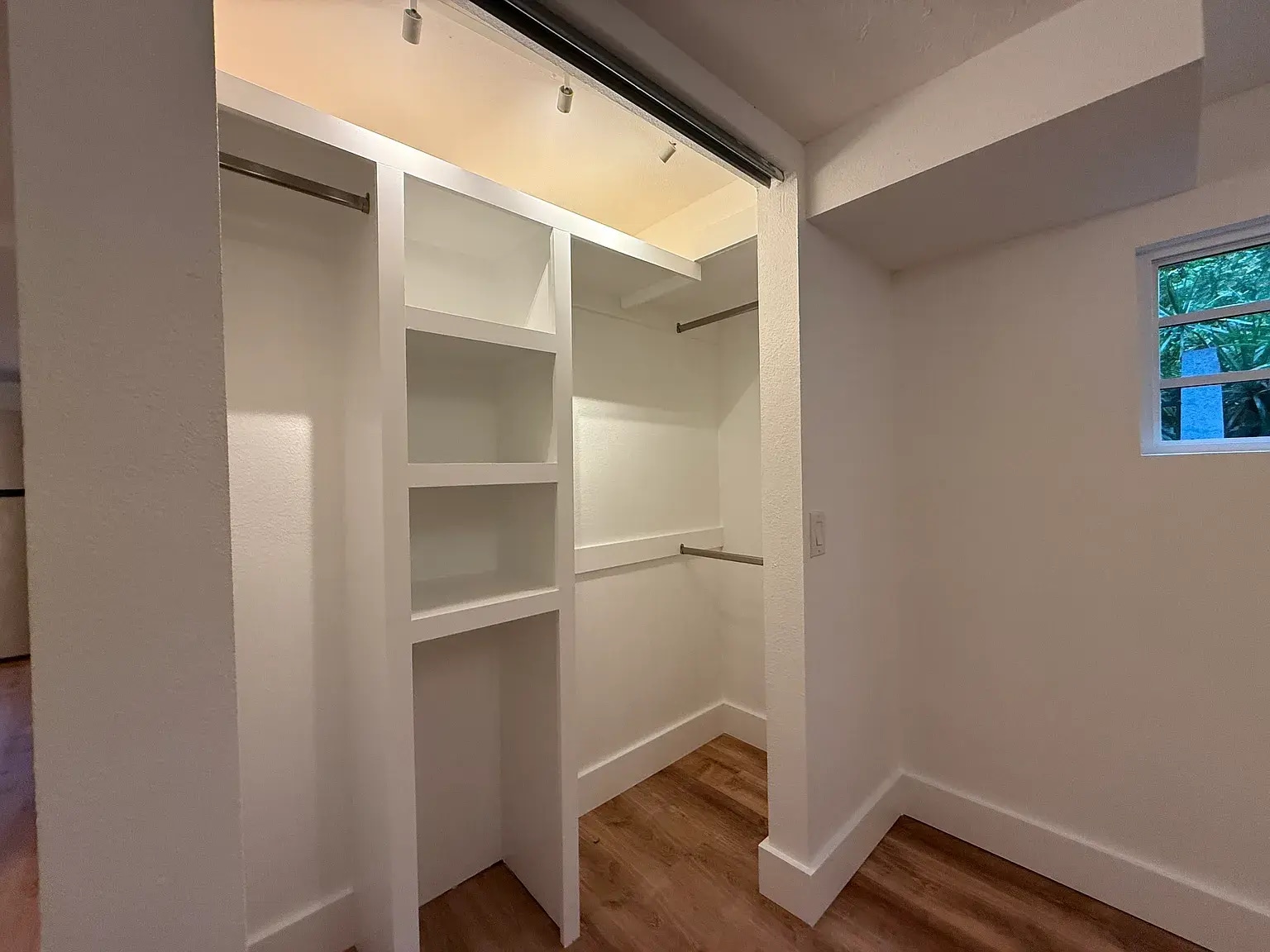 Bedroom - updated closet - 2795 Riverside Dr