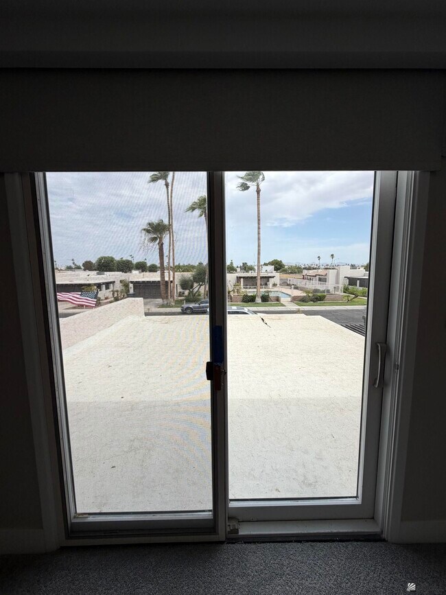 Building Photo - 1440 E Laguna Pl
