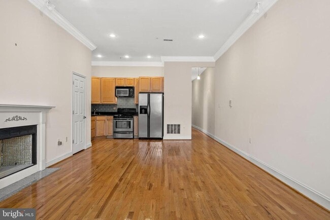 Building Photo - 1426 11th St NW