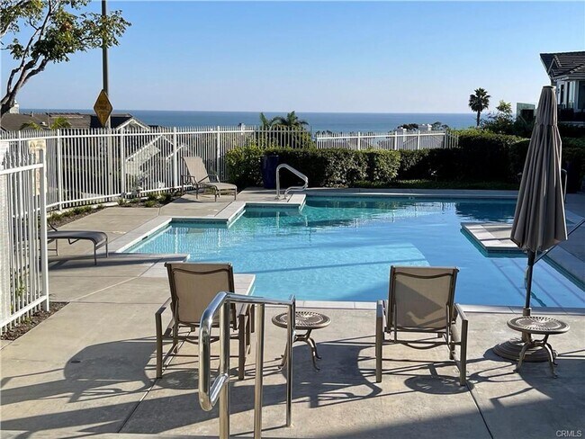 Building Photo - Stunning 3 Bed | 2.5 Bath Home with Office...