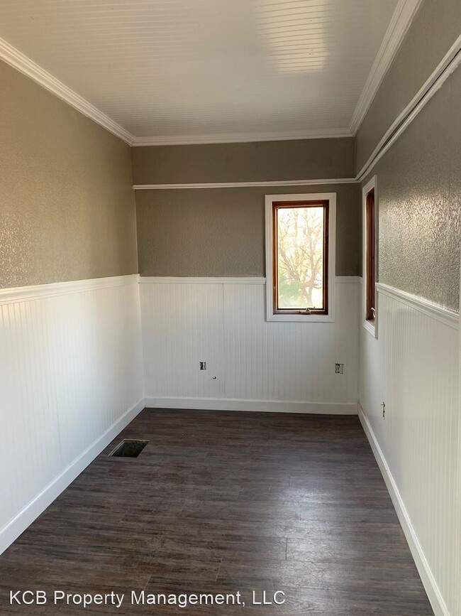 Building Photo - 3 br, 1 bath House - 511 West Chestnut Street