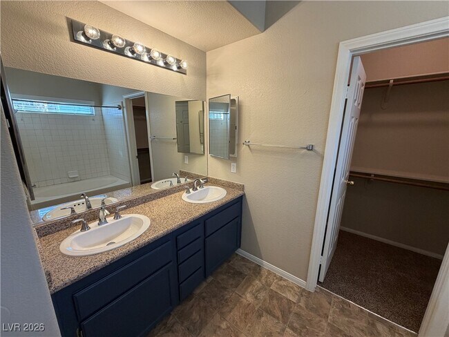 Building Photo - 1692 Clear Look Ct