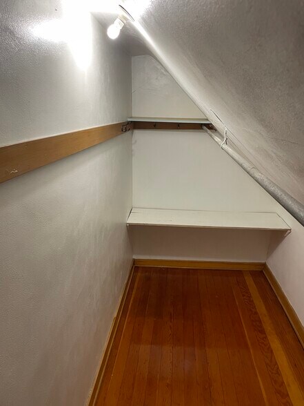 Building Photo - 3108A N Pierce St