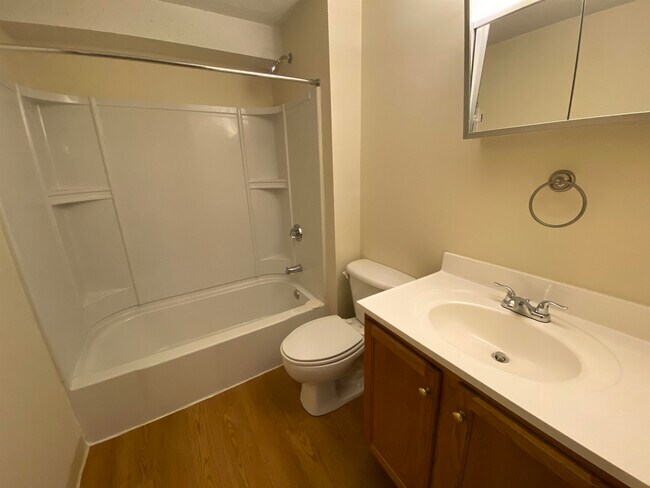 Building Photo - 96 Powers St