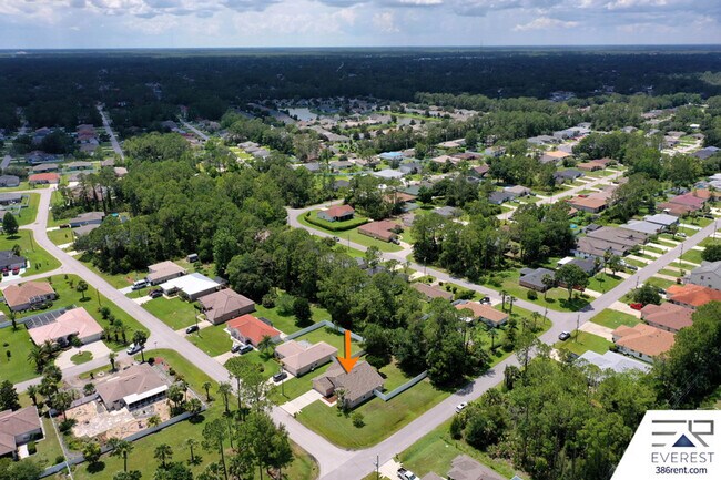 Building Photo - 25 Rainbrook Dr