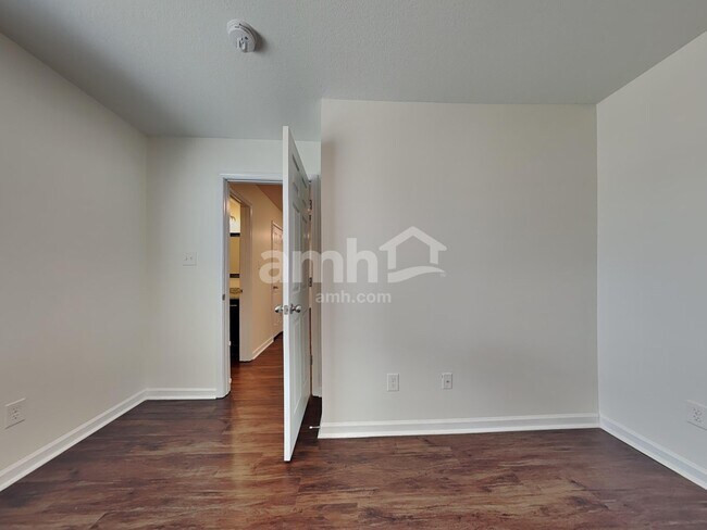 Building Photo - 8119 Cambridge Reserve Dr