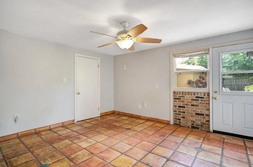 Building Photo - 4526 Sheldrake Dr