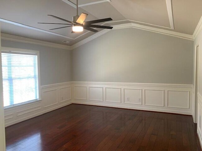 Building Photo - 1205 Dexter Ridge Dr