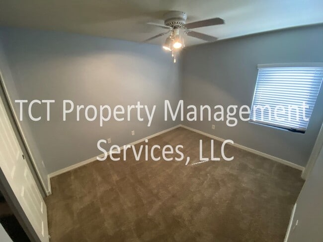 Building Photo - Condo near Tempe Town Lake!!