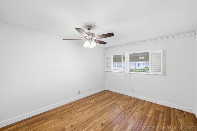 Building Photo - 28 Seville Dr