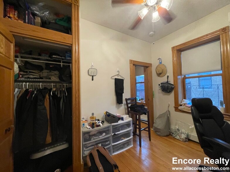 Building Photo - 66 Pinckney St