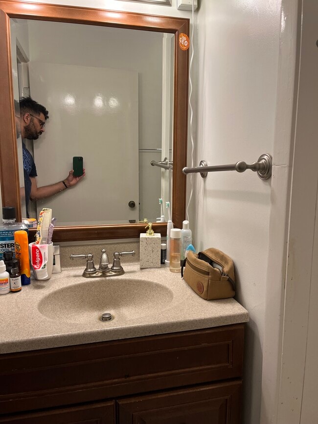 Building Photo - 1514 Grandview Dr