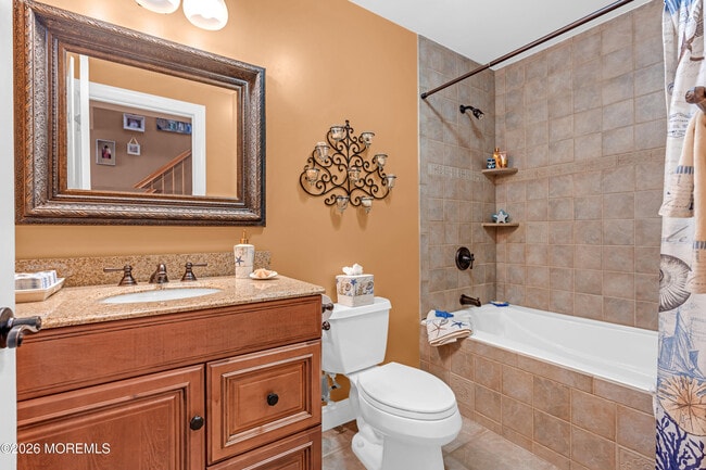 Building Photo - 11 Luppatatong Ave