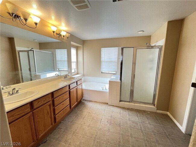 Building Photo - 5420 Pipers Meadow Ct