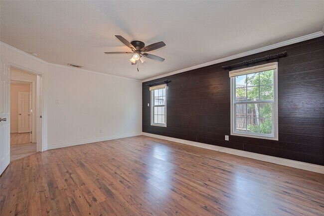 Building Photo - 16006 Glen Mar Dr
