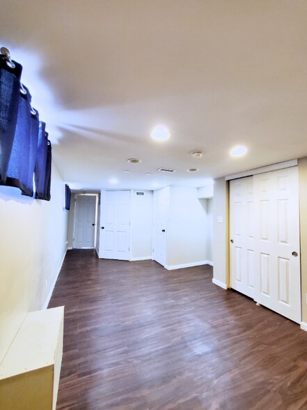 Building Photo - 1484 Michigan Ave