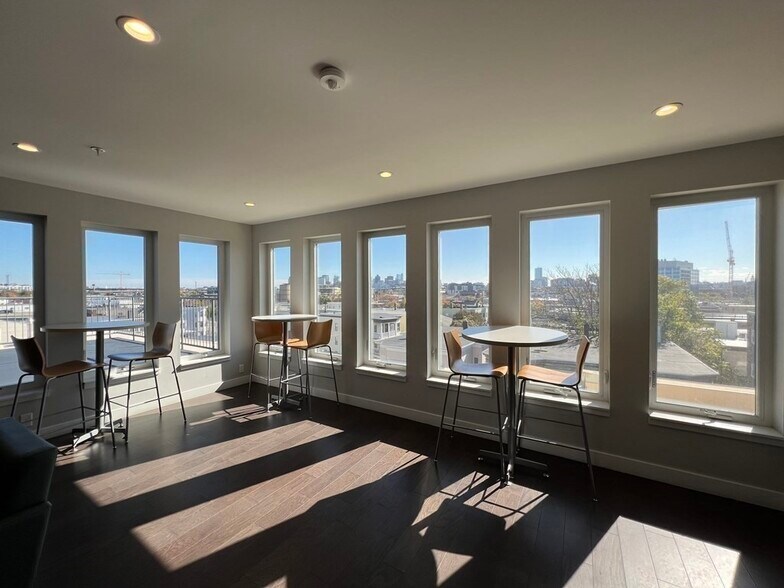 Building Photo - 197 Washington St