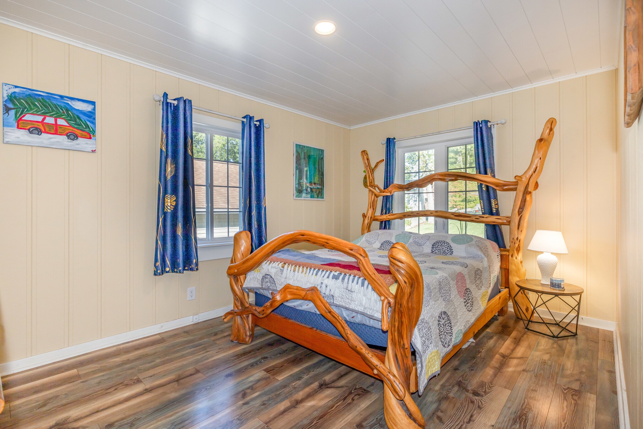 Building Photo - 15305 Silver Beach Dr